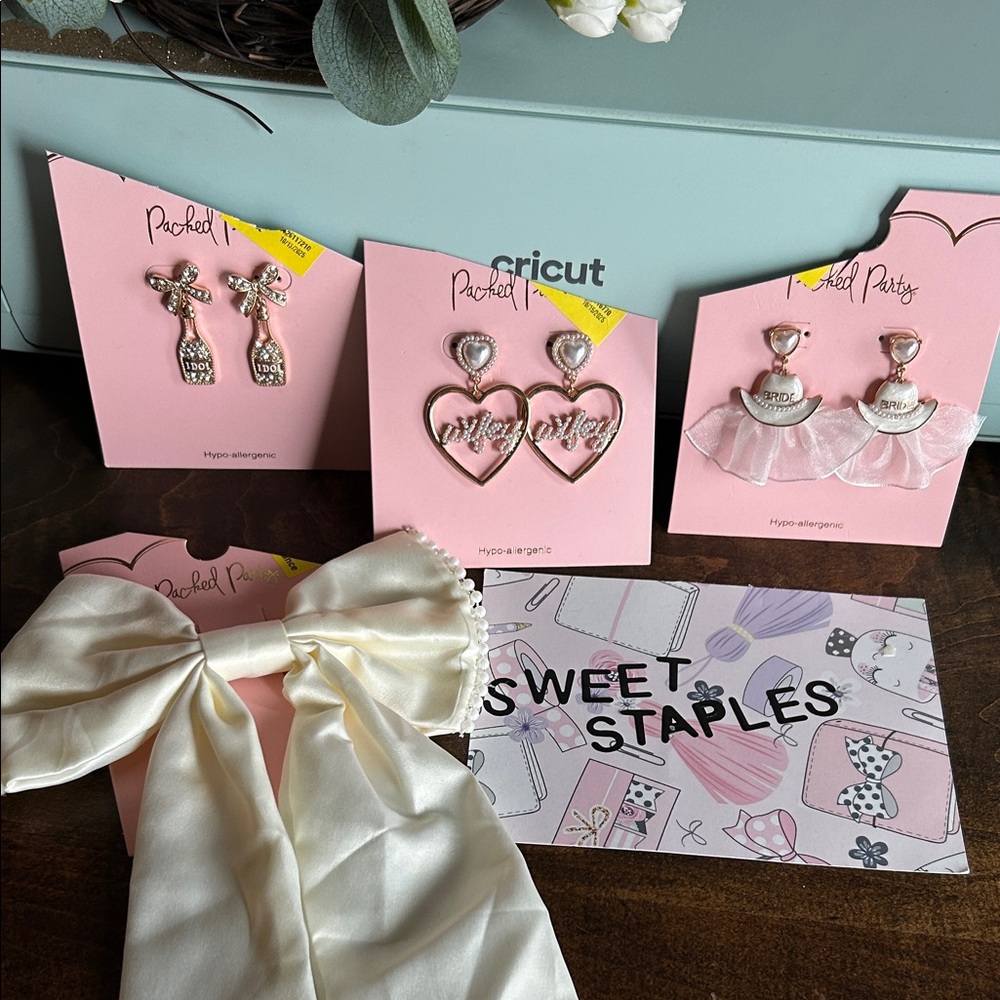 🎀Packed Party Earrings Hairbow Bundle I do wedding bachelorette ✨ - Picture 3 of 3